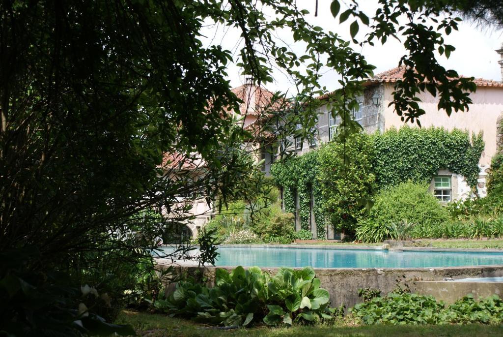 Casa Dos Assentos De Quintiaes Bed & Breakfast บาร์เซลอส ภายนอก รูปภาพ